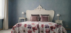 Close to centre, 3 rooms, 2 bathr & wc, free parking & wifi, spacious living area & kitchen